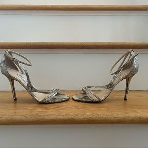 Jimmy Choo snakeskin heels. Made in Italy. Euro 39. US fit is 8.5-9. Beautiful!